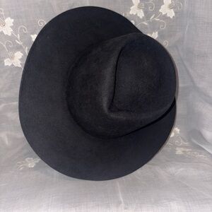 AKUBRA Black Cowboy Hat (Australia)- Snowy River
